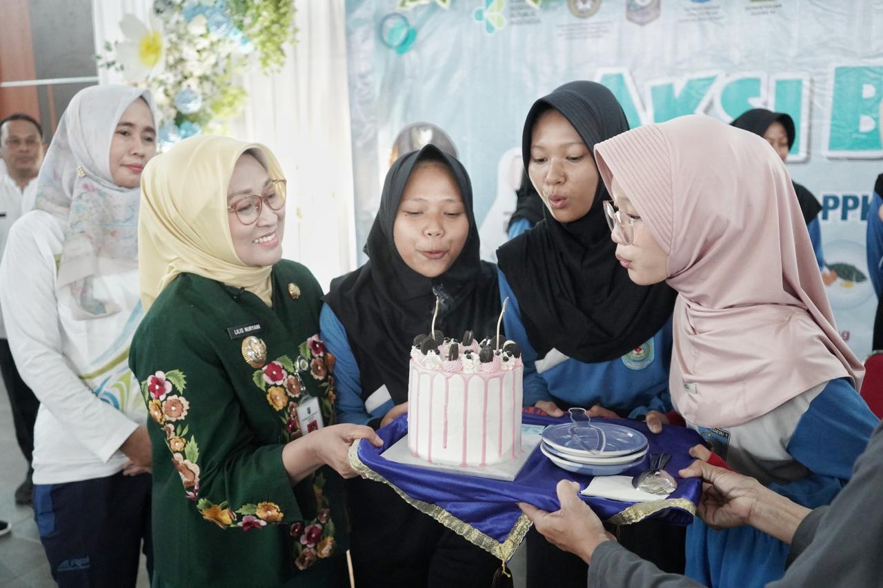 Bupati Lilis Nuryani Berkunjung Di SMA Negeri 1 Kutowinangun