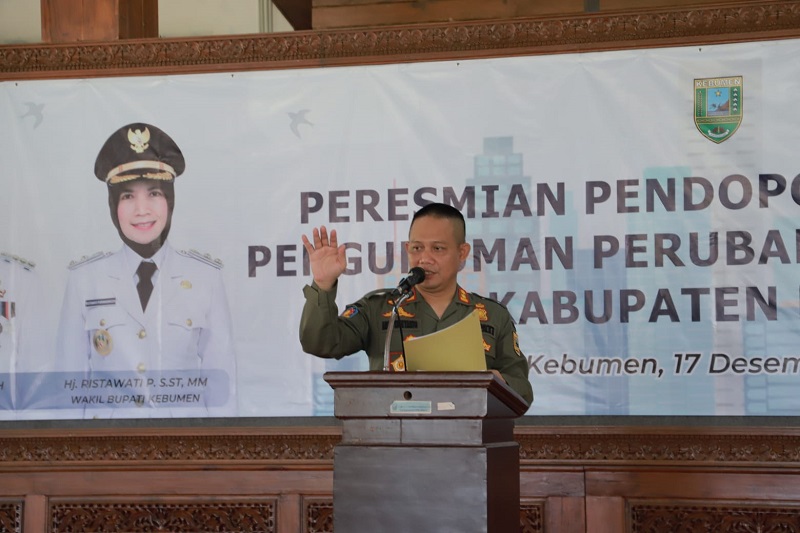 Bupati Kebumen Persilakan Gugat Pengadilan Jika Kebijakannya Salahi Aturan