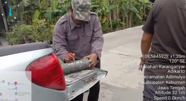 Kebut Proyek Pemeliharaan Berkala JalanPurwodeso Petanahan, DPUPR Pantau Spefisifikasi Core Drill Beton