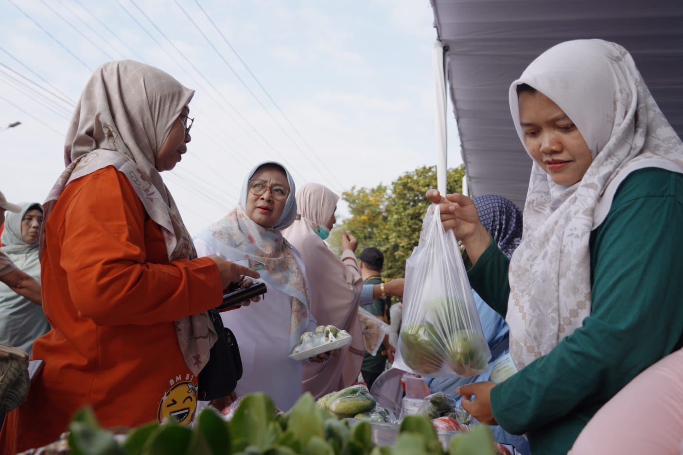 Jangan Mubazir Saat Hajatan, Bupati Lilis Ajak Warga Hargai Makanan