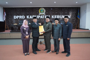 Perda APBD Kabupaten Kebumen 2024 Ditetapkan Sebesar Tiga Triliun Lebih